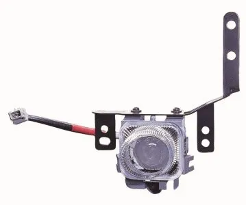 Front Fog Light (373-2005R-UQ)