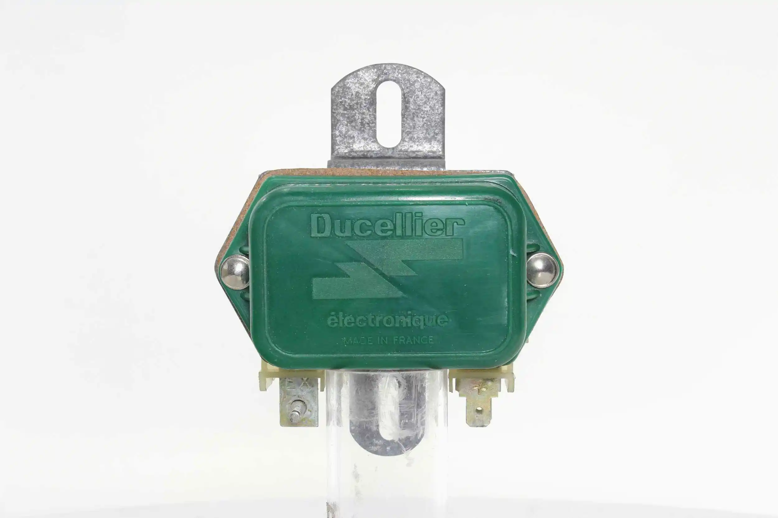 Alternator Regulator (10700081)