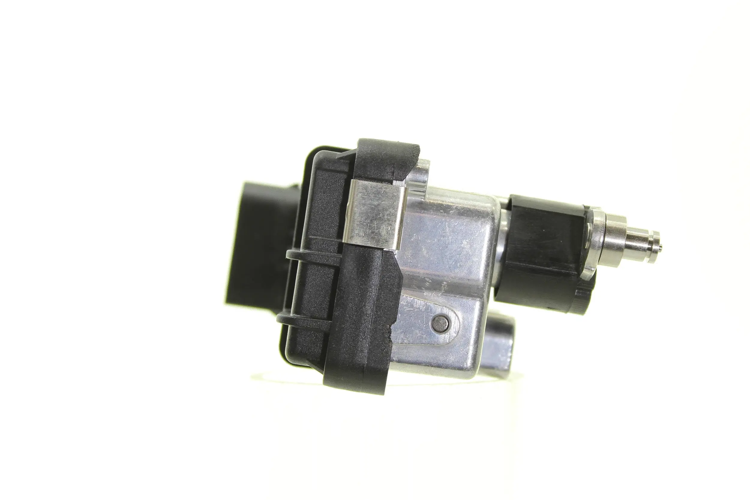 Actuator, turbocharger