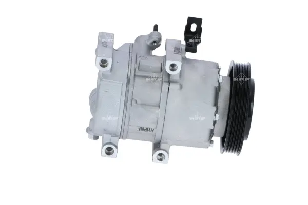 Compressor, air conditioning