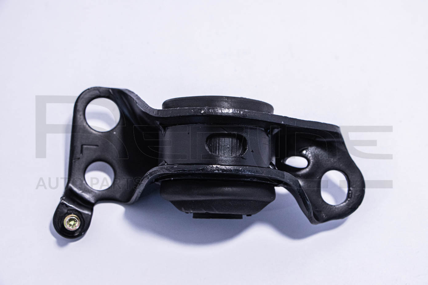 Mounting, control/trailing arm