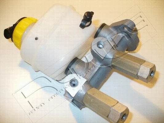 Brake Master Cylinder (09DW003)