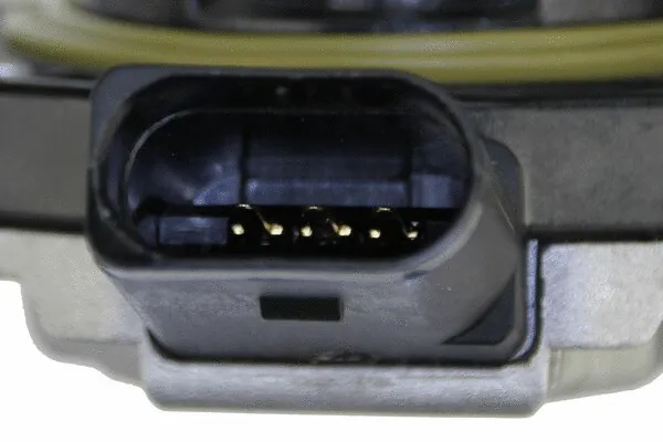 Sensor, engine oil level