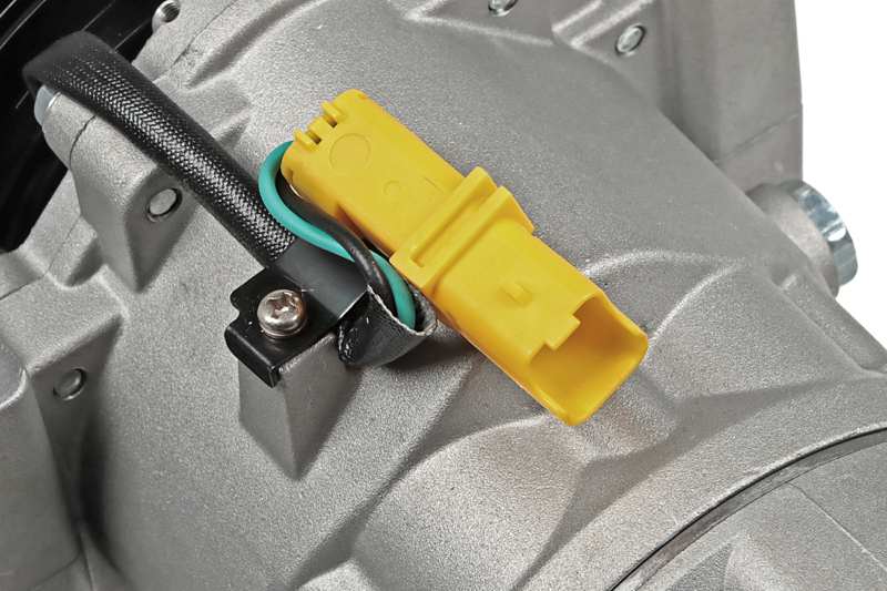 Compressor, air conditioning