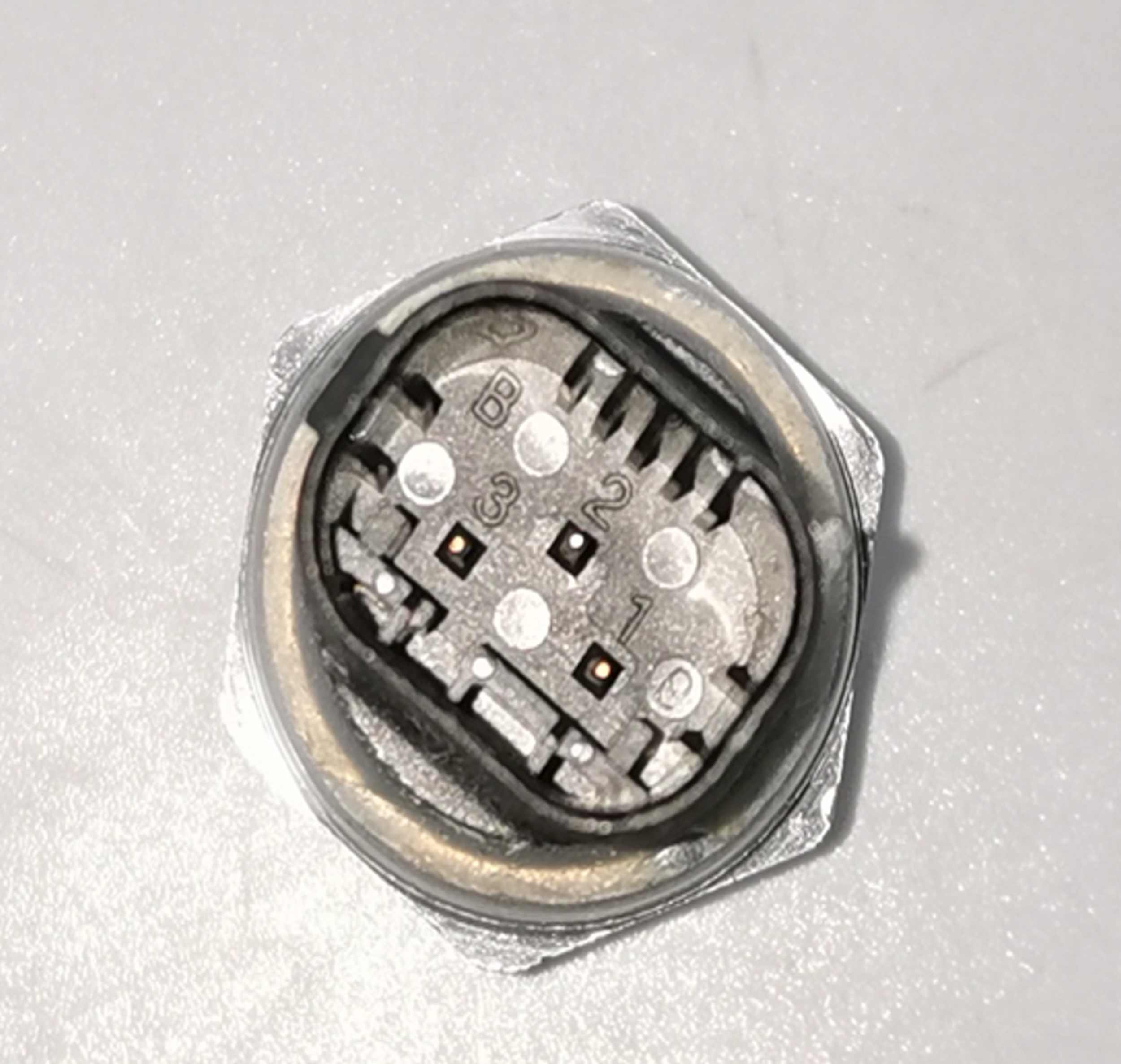 Sensor, exhaust pressure