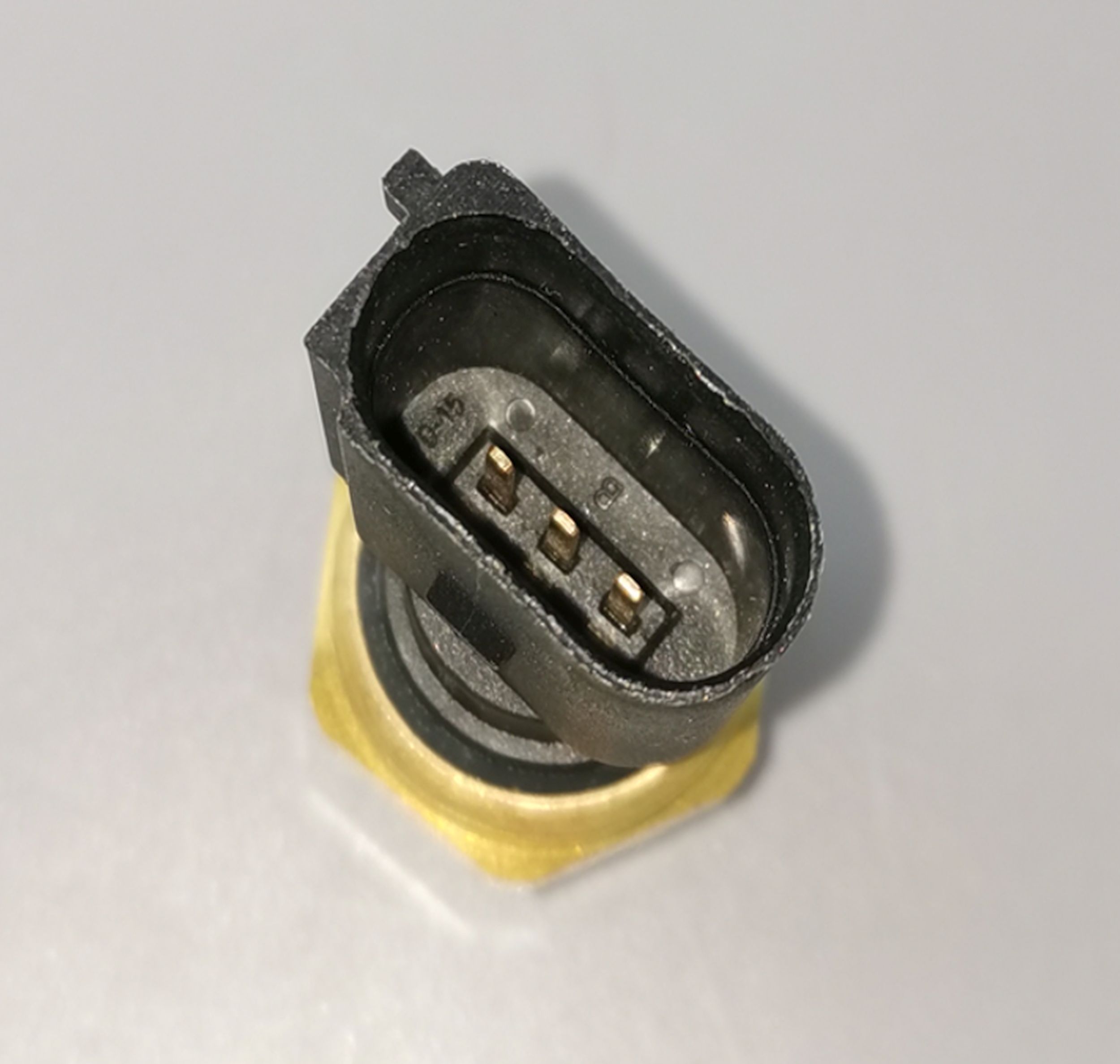 Sensor, fuel pressure