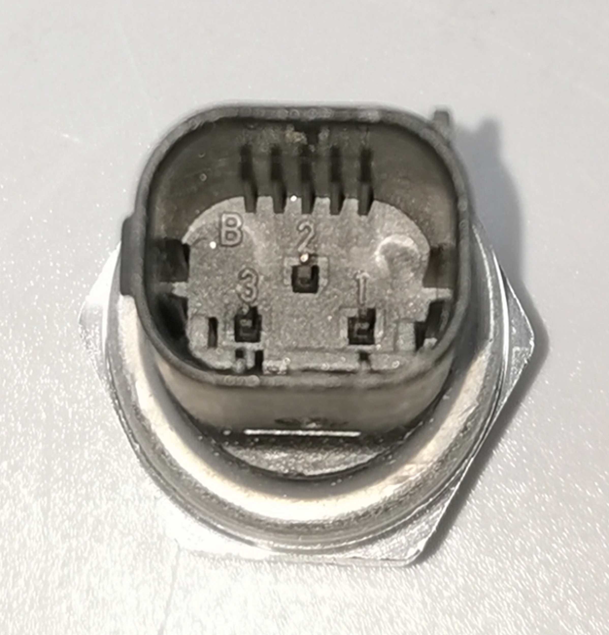 Sensor, exhaust pressure