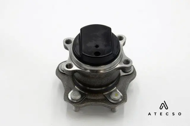 Wheel Hub (MZZ00125)