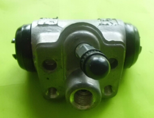 Wheel Brake Cylinder (65-04-403)