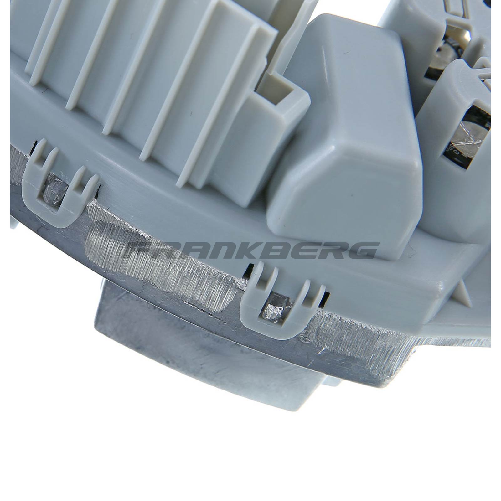 Regulator, interior blower