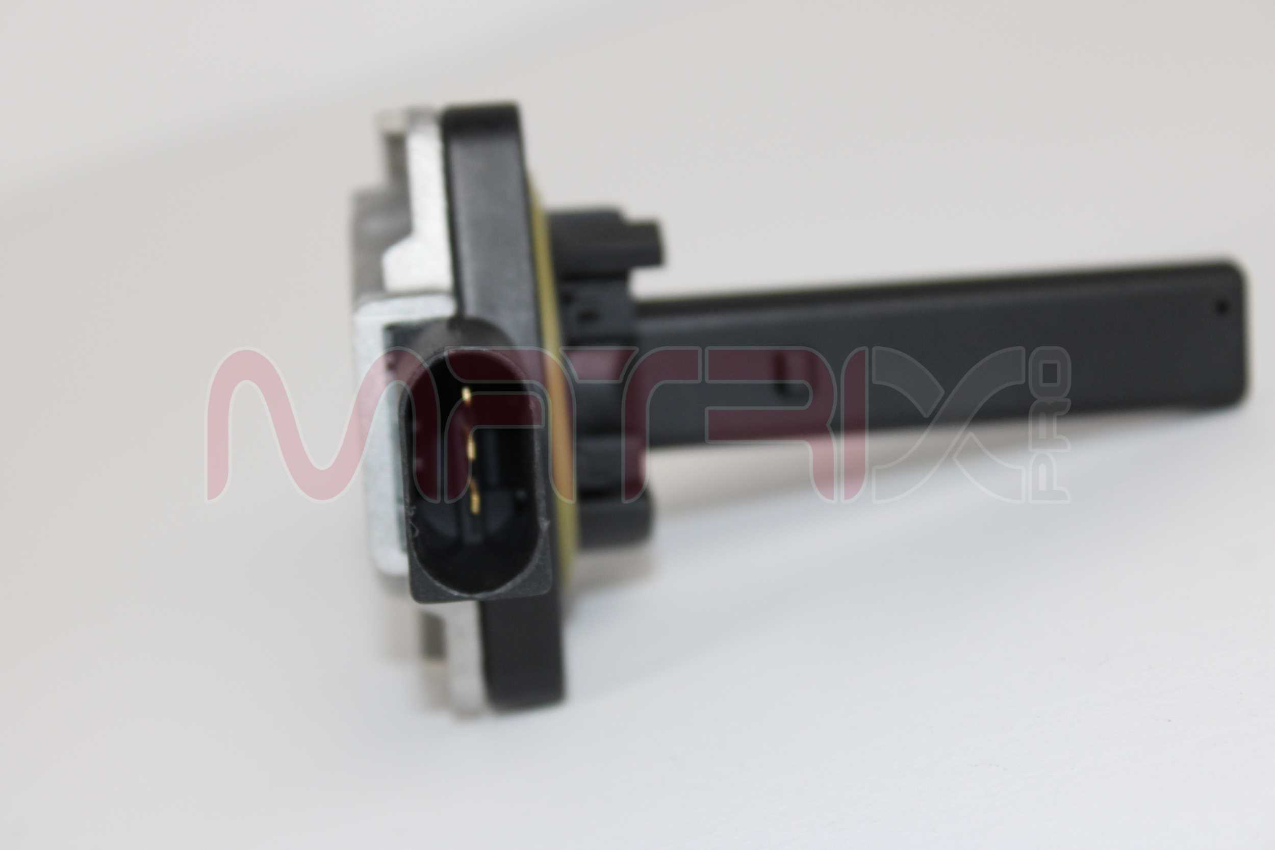 Sensor, engine oil level