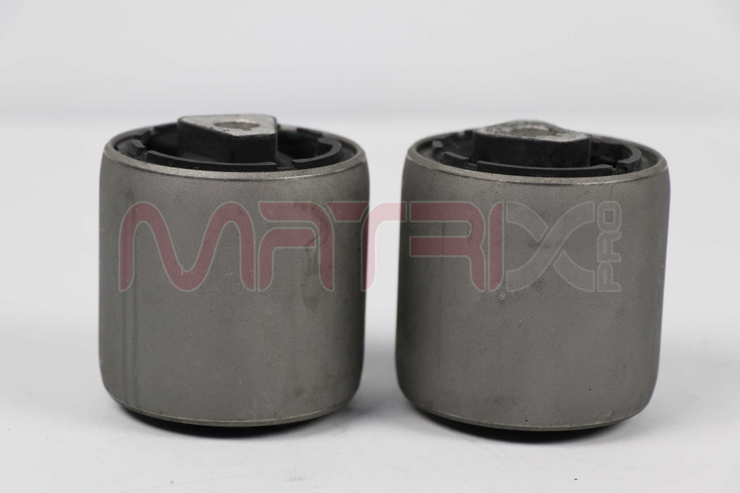 Mounting, control/trailing arm (MX01330136)