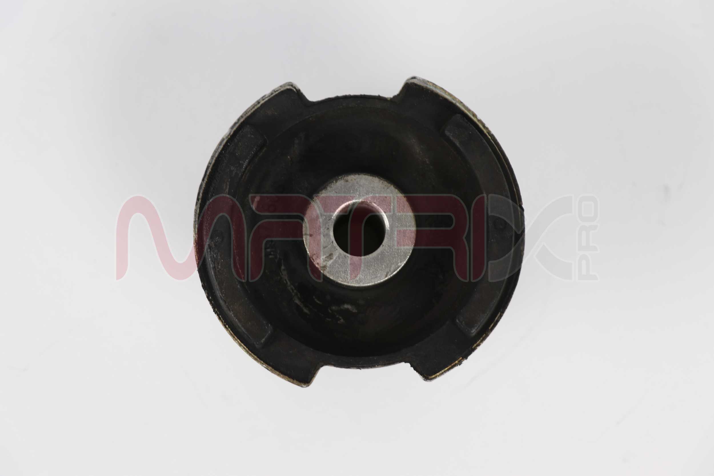 Mounting, control/trailing arm