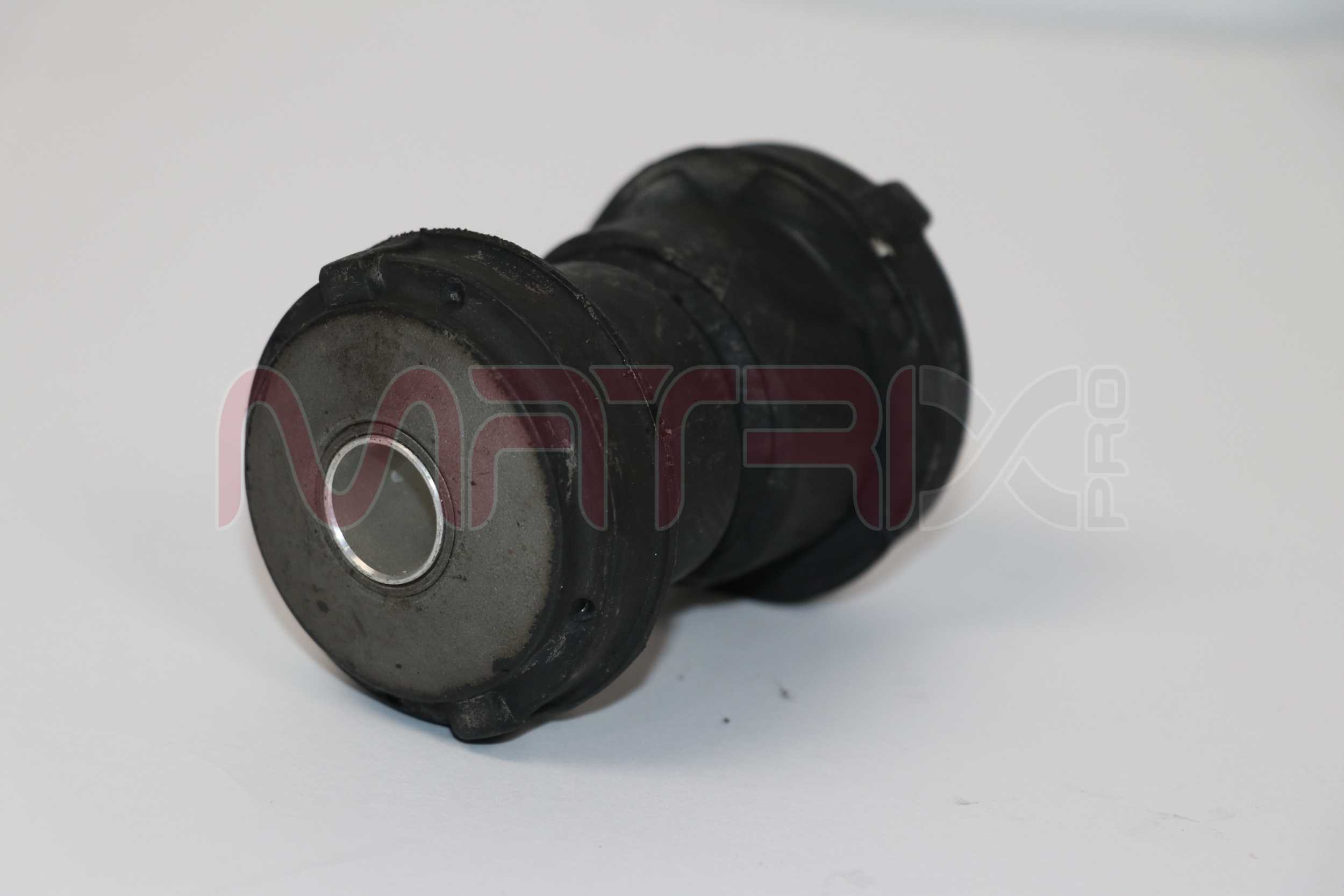 Mounting, control/trailing arm (MX02330076)