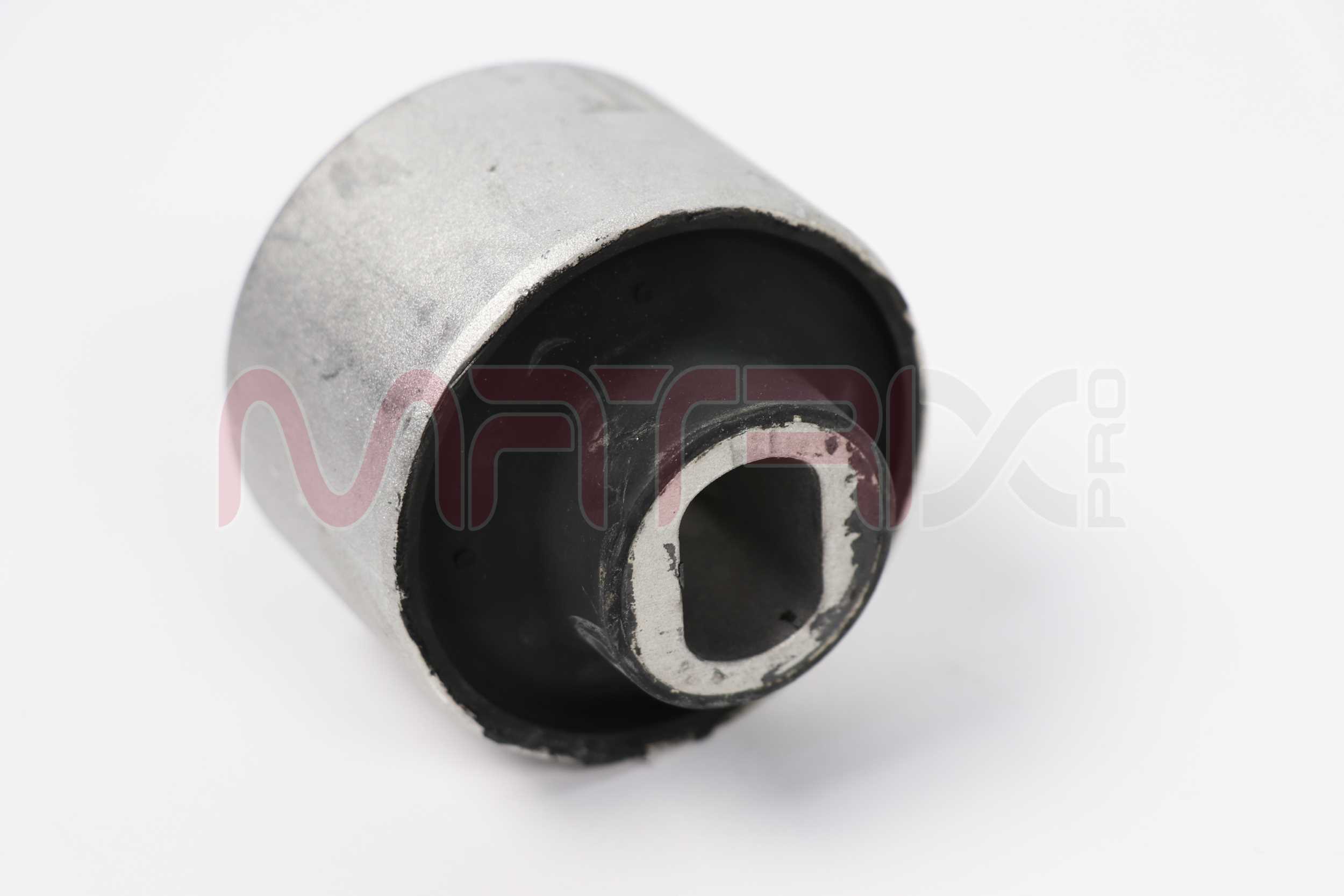 Mounting, control/trailing arm (MX02330009)