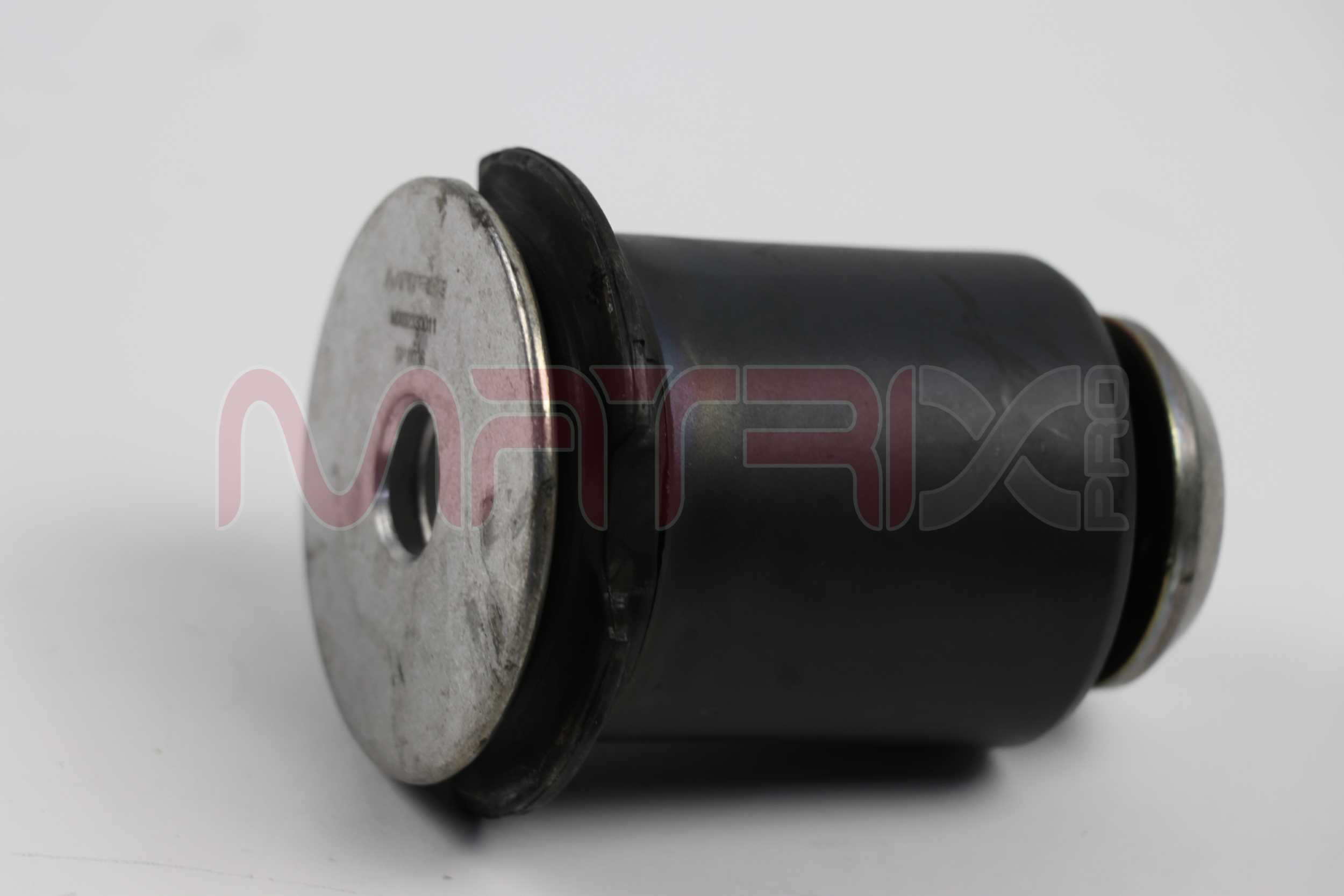 Mounting, control/trailing arm