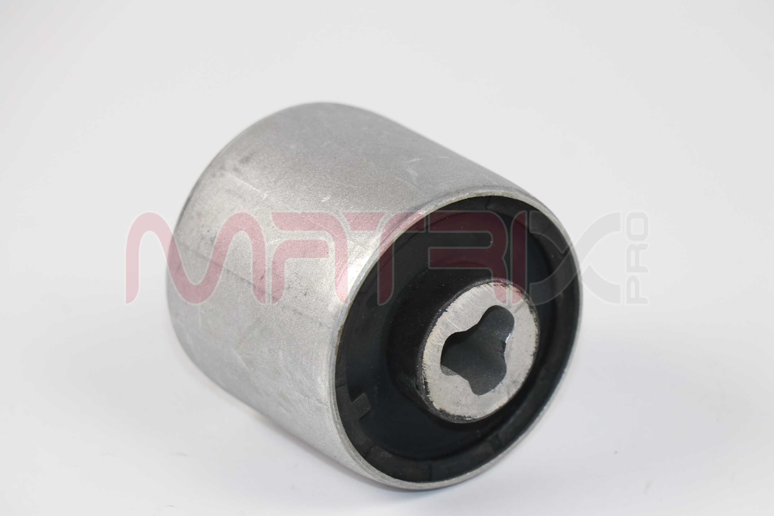 Mounting, control/trailing arm (MX02330183)