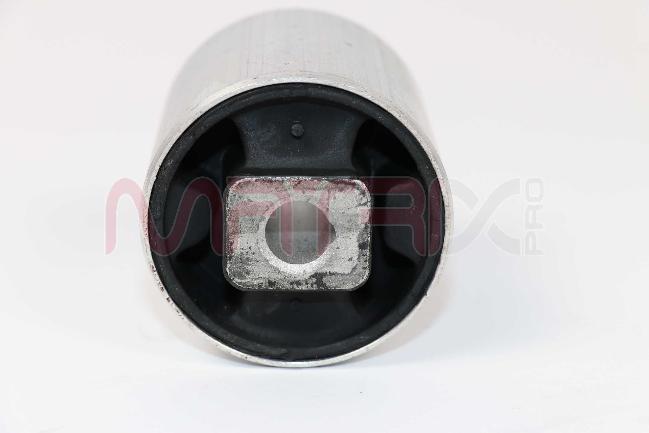 Mounting, control/trailing arm (MX01330003)