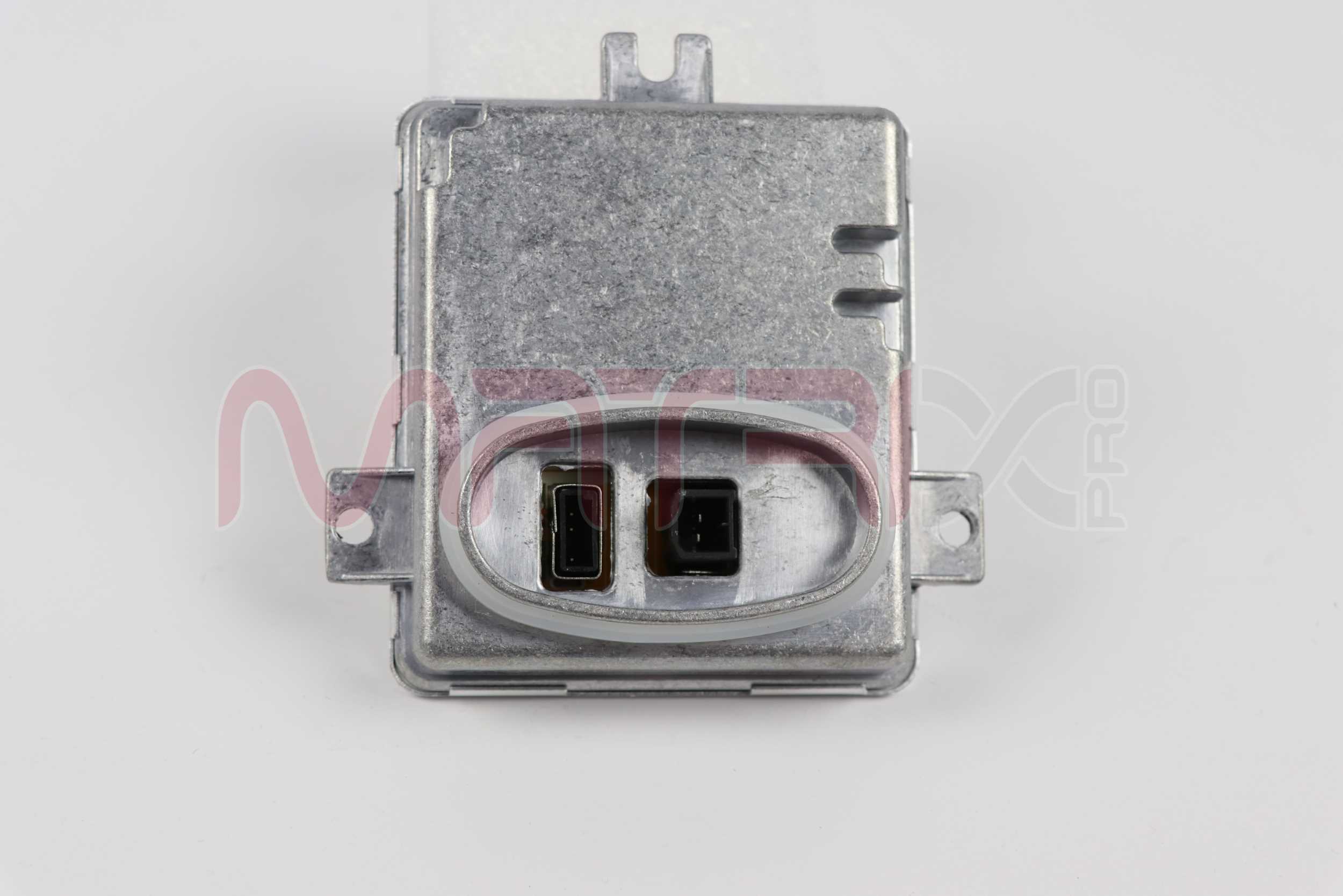 Ignitor, gas discharge lamp