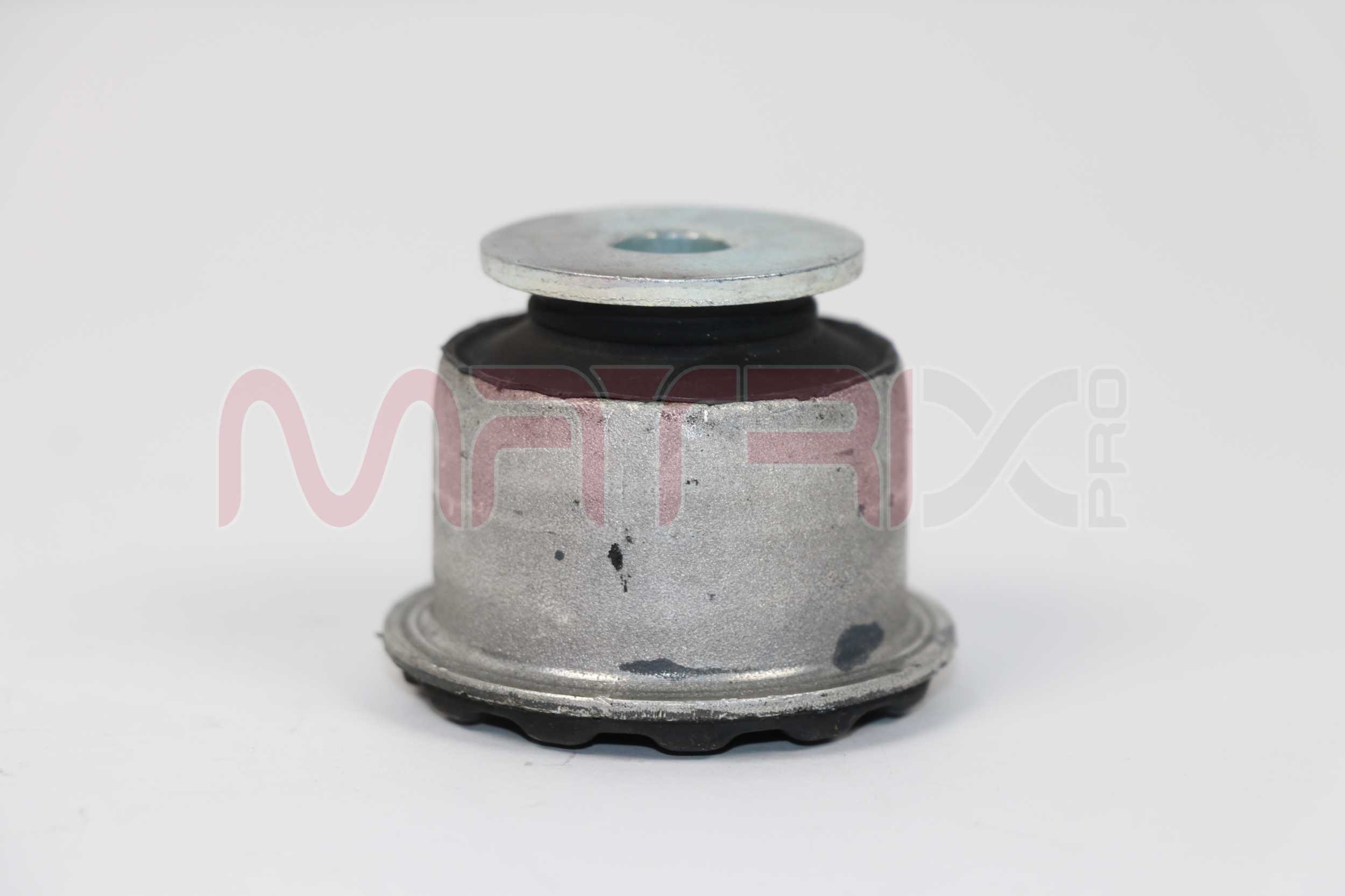 Mounting, control/trailing arm (MX02330016)