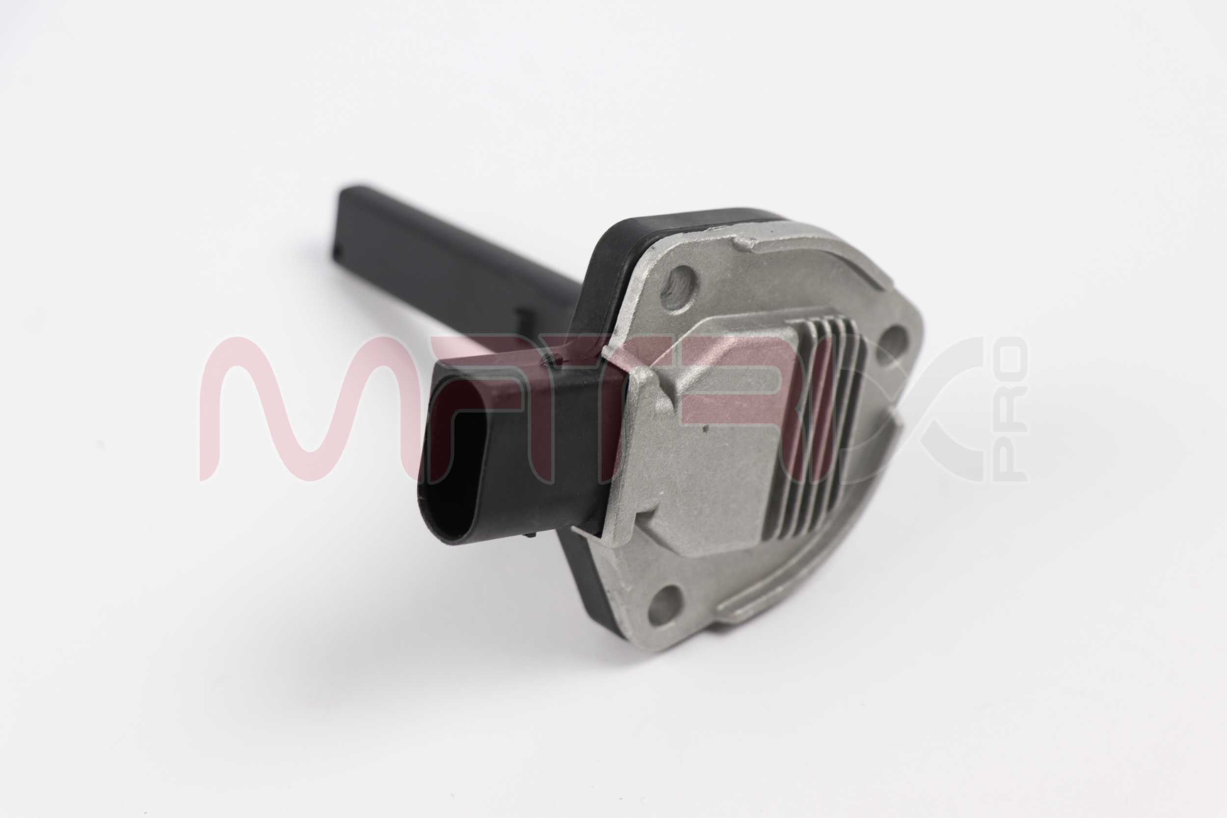 Sensor, engine oil level