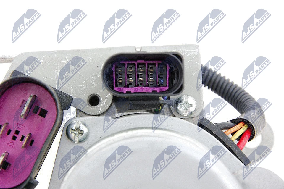 Actuator, transfer case