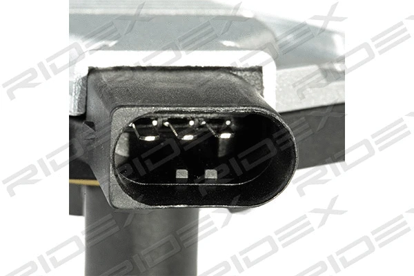 Sensor, engine oil level