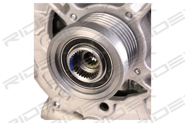Alternator (4G0904)