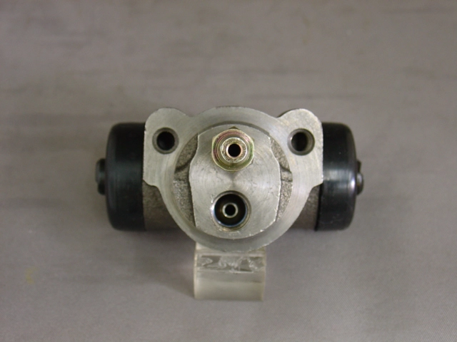 Wheel Brake Cylinder (FDJB2669)