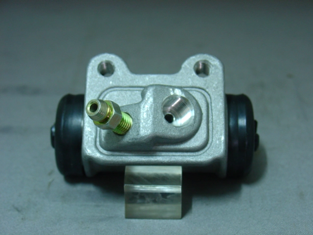 Wheel Brake Cylinder (FDJB3093)