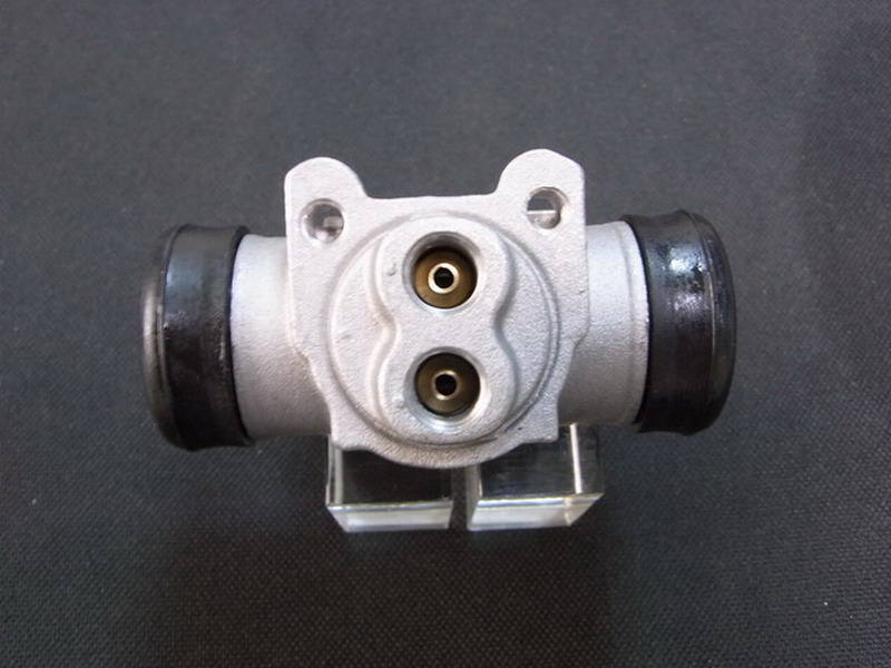 Wheel Brake Cylinder (FDJB2942)