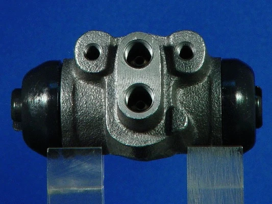 Wheel Brake Cylinder (FDJB9927)