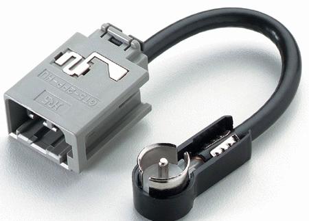 Adapter, antenna cable