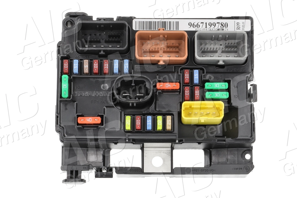 Fuse Box (74246)