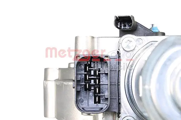 Actuator, transfer case