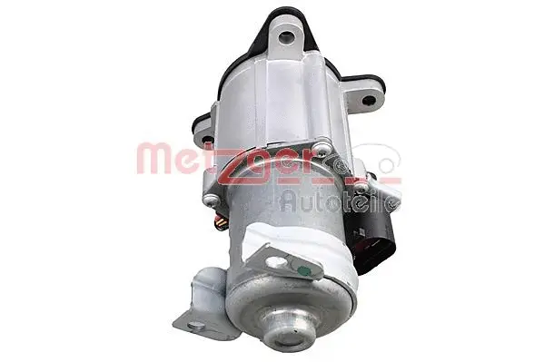 Actuator, transfer case