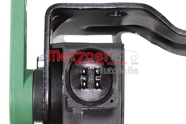 Sensor, headlight levelling