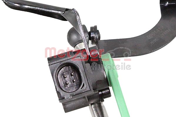 Sensor, headlight levelling