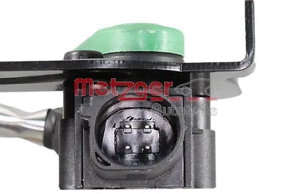 Sensor, headlight levelling