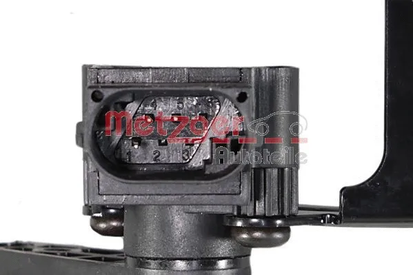 Sensor, headlight levelling