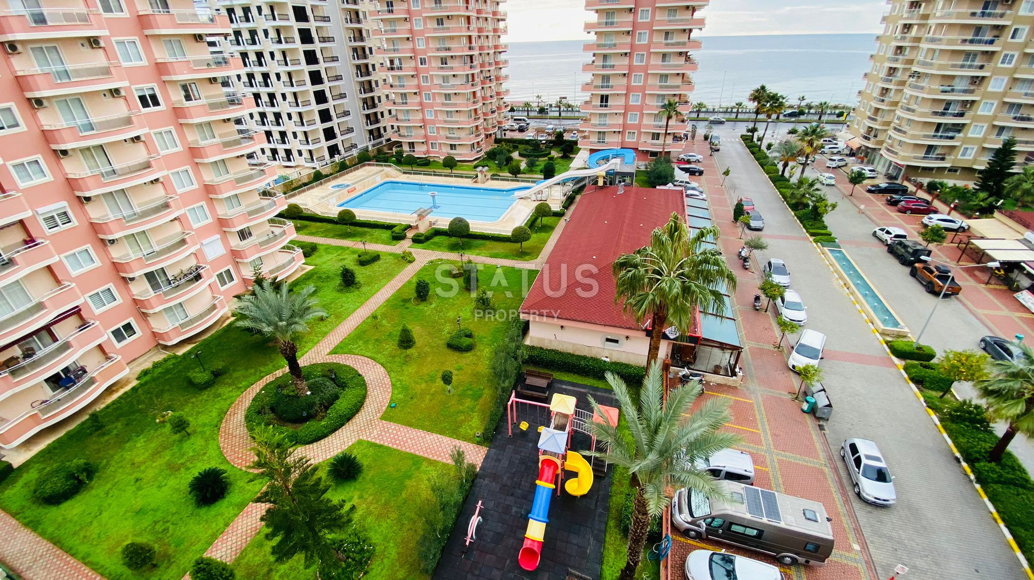 Крупнометражная 2+1 с видом на море, 135 м2 в Махмутларе. фото 4