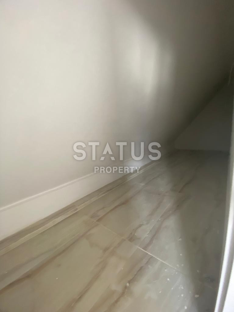 Penthouse 4+1 in a new complex in Kargicak, 220 m2. фото 8