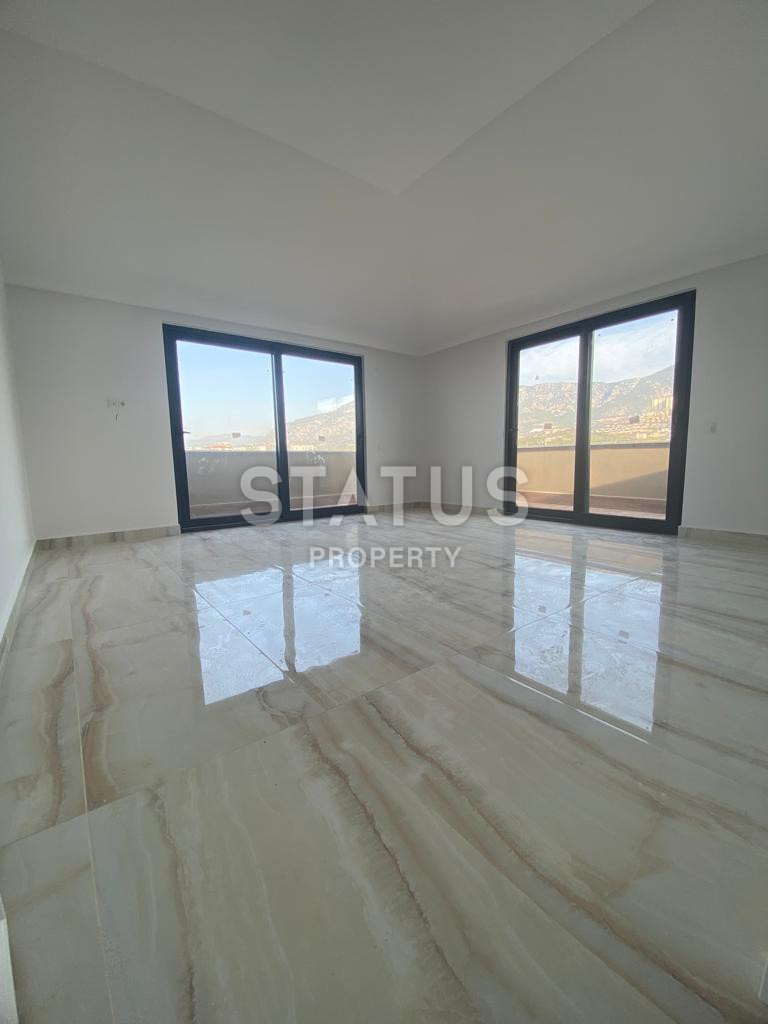 Penthouse 4+1 in a new complex in Kargicak, 220 m2. фото 10