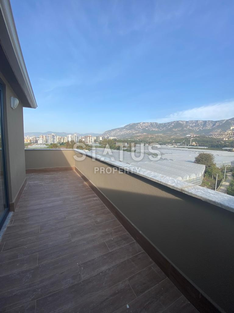 Penthouse 4+1 in a new complex in Kargicak, 220 m2. фото 13