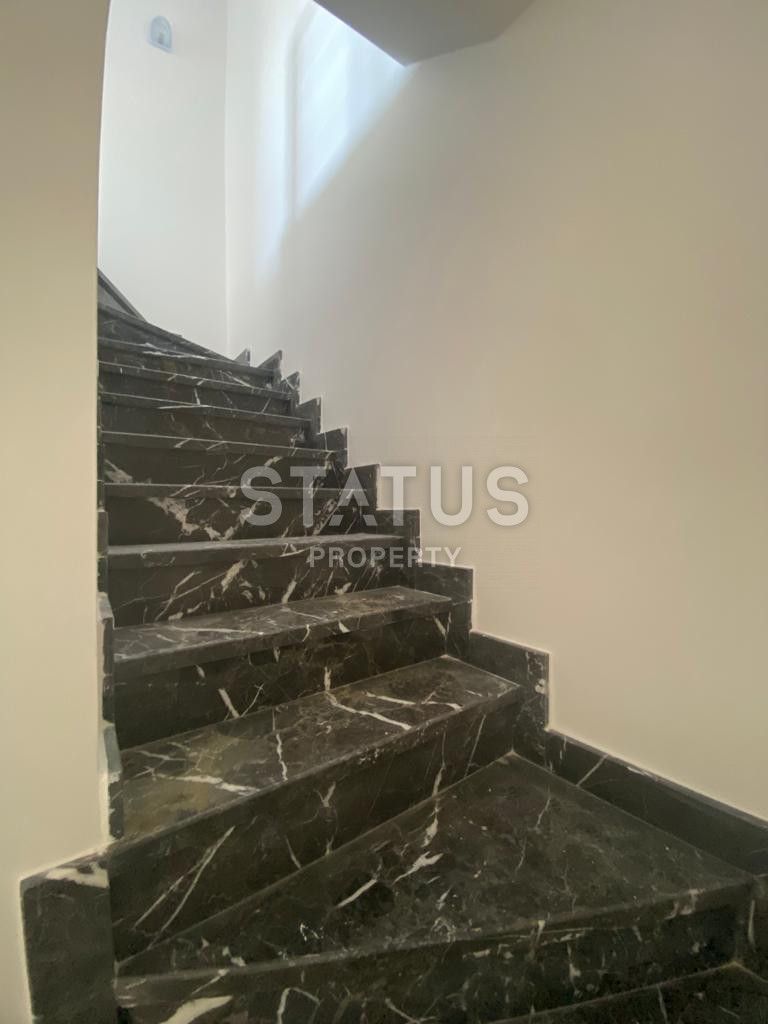 Penthouse 4+1 in a new complex in Kargicak, 220 m2. фото 21