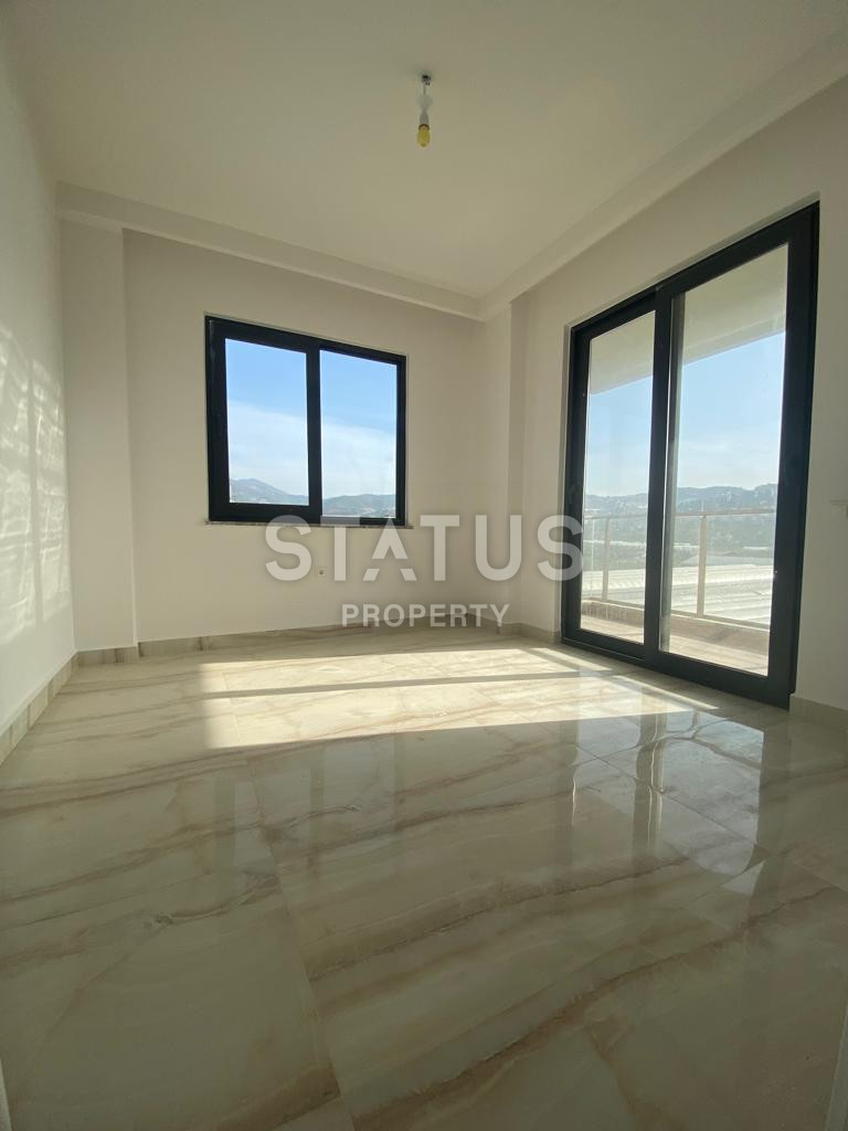 Penthouse 4+1 in a new complex in Kargicak, 220 m2. фото 23