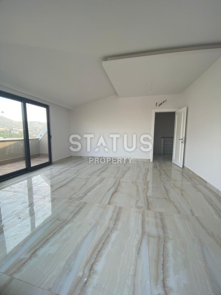 Penthouse 4+1 in a new complex in Kargicak, 220 m2. фото 45