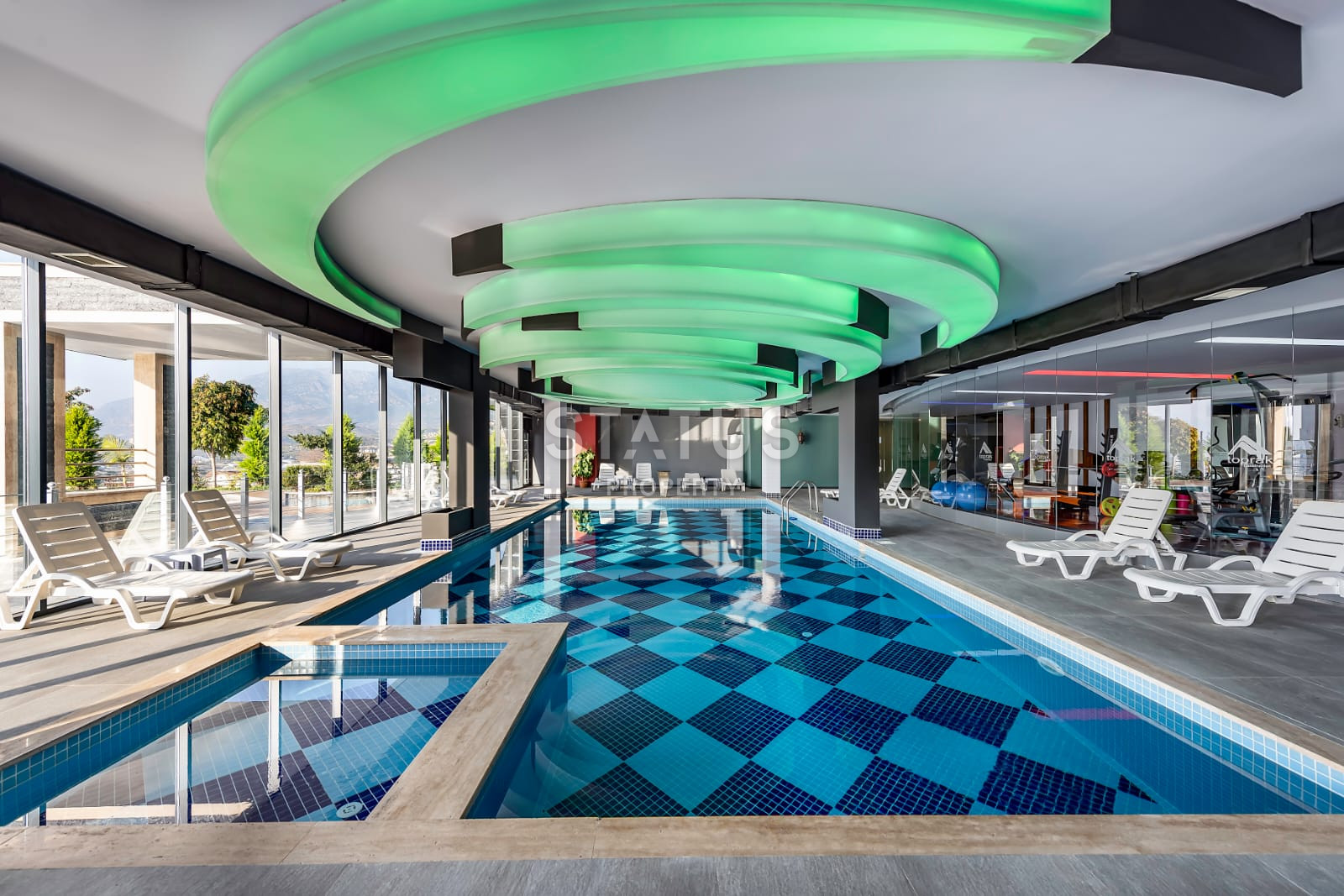 Apartments in a luxury complex in Kargicak with a sea view, a full package of furniture and appliances, 55m фото 3