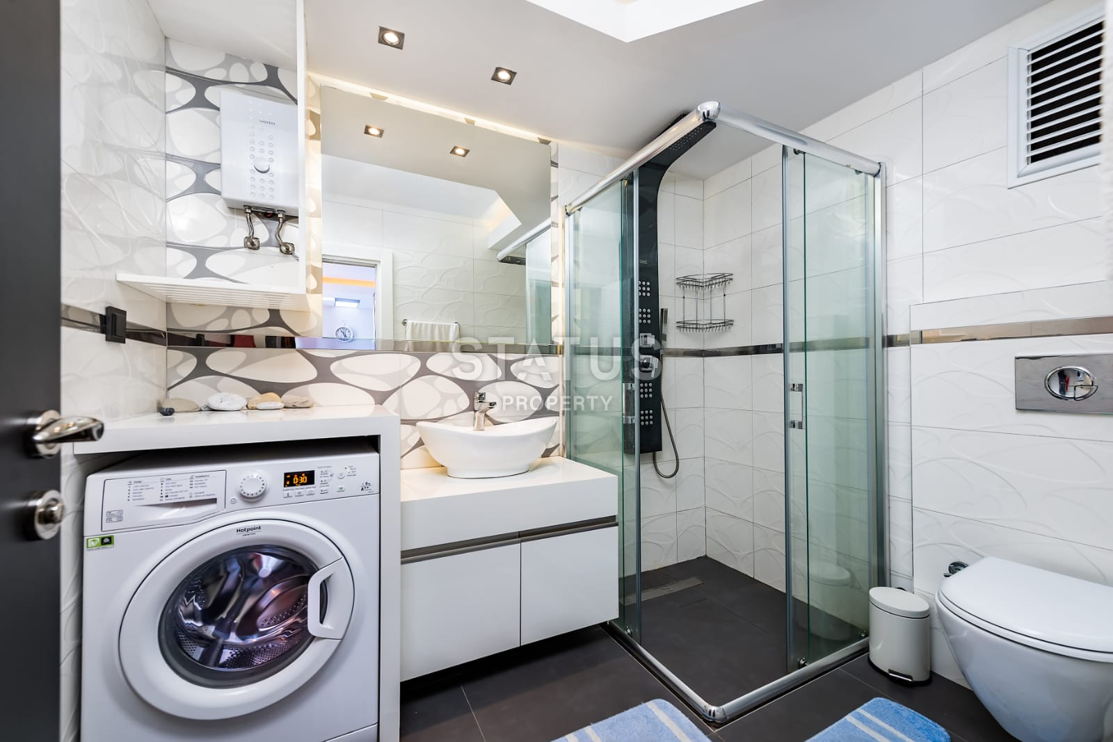 Apartments in a luxury complex in Kargicak with a sea view, a full package of furniture and appliances, 55m фото 9