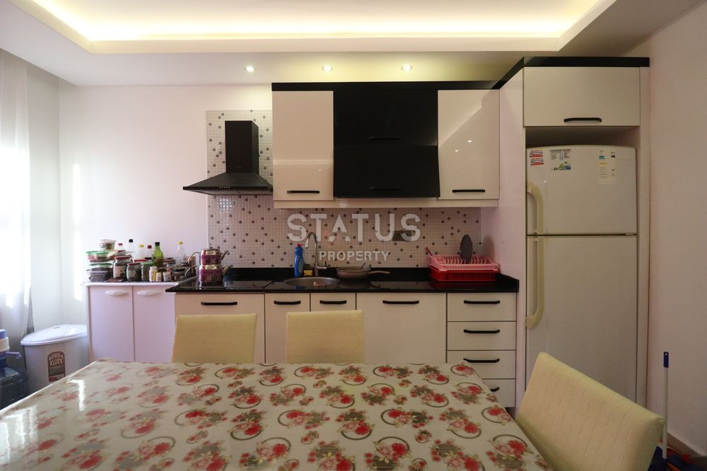 Две квартиры 2+1 в 150 метрах от моря в Кестеле, 100 м2. фото 40